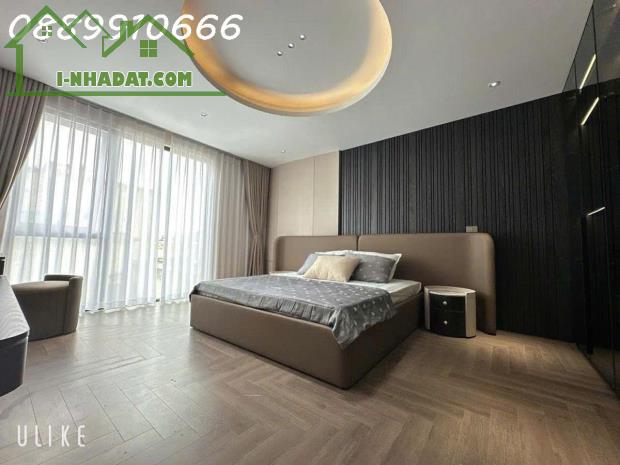 SIÊU PHẨM HIẾM CÓ KINH DOANH, Ô TÔ TRÁNH TẠI QUAN NHÂN - THANH XUÂN.
NHỈNH 11 TỶ XÁCH