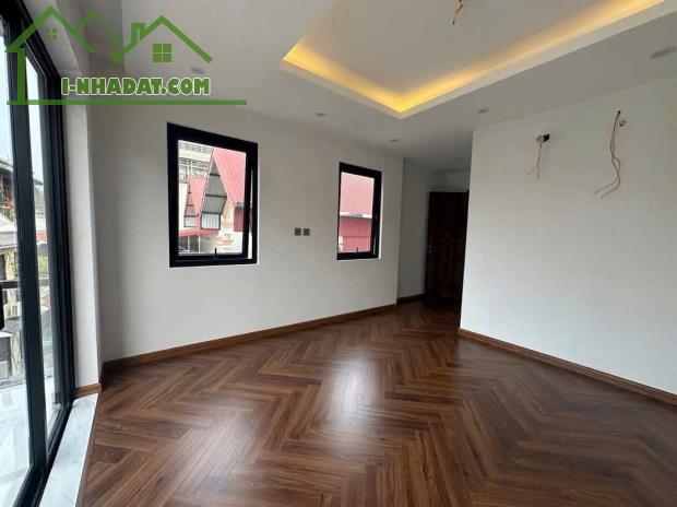 Bán nhà Phúc Đồng. Gần hồ, Chợ, Kinh Doanh. Lô Góc - Thang Máy - Gara. 65m x 5T. - 5