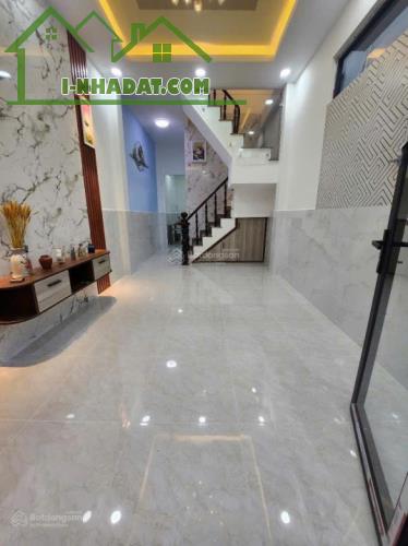 Bán nhà mặt tiền 3 tầng đúc kiên cố đường nhựa tại Mễ Cốc, 4,58 tỷ, 44m2, 4PN, 3WC cực