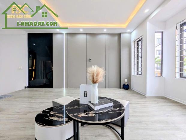 Nhà mặt đường Nam Pháp, 55m 4 tầng,, Giá 5.75 tỉ, đối diện nhà thờ - 1