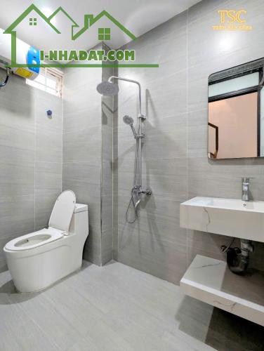 Nhà mặt đường Nam Pháp, 55m 4 tầng,, Giá 5.75 tỉ, đối diện nhà thờ - 2