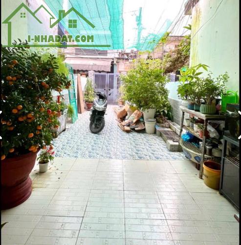 Nhà 2 tầng kiệt Hải Phòng. Diện tích : 100m , Giá : 3tỷ7 thương lượng