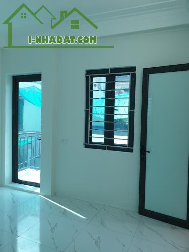 BÁN NHÀ ĐẸP 1.76 TỶ 3 TẦNG 47M2 ( ĐÔNG NAM ) NGÕ TRẦN QUANG KHẢI - 3
