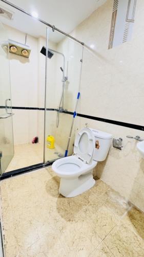 BÁN GẤP - NHÀ ĐƯỜNG LÁNG -VỊ TRÍ ĐẮC ĐỊA- 5 TẦNG- DT -33M2-MT3.5M  GIÁ CHỈ 7.5TỶ - 2