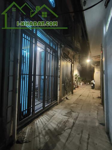 Bán nhà Đội Cấn, Ba Đình 27m, 5 tầng, giá 5.7 tỷ, ba gác, thoáng sáng - 2