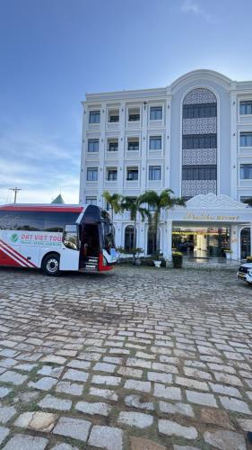 Tòa Nhà CHDV Nguyễn Kiệm, Gò Vấp, 783m2, 72 phòng ngủ, 110 tỷ - Sổ Hồng, Thu nhập 130tr/th