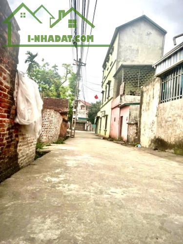 BÁN ĐẤT 91.5m² tại Thủy Xuân Tiên, cách Ql6 chỉ vài bước chân, giá loanh quanh 2 tỷ - 2