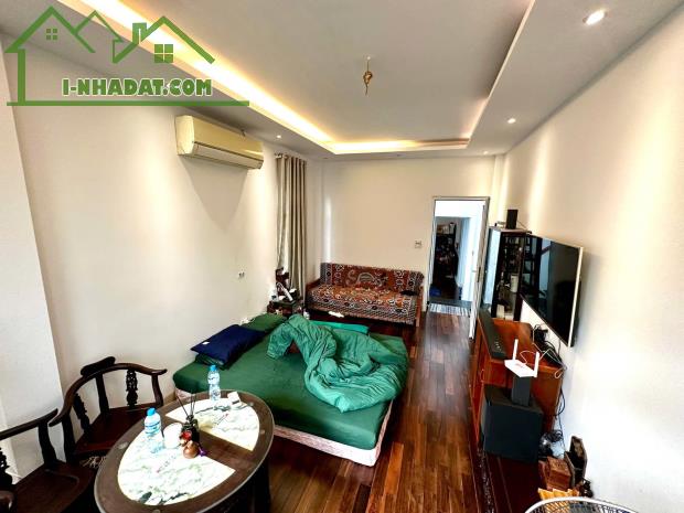 CỰC HIẾM!  Bán nhà Phố Hào Nam, Đống Đa, 30m2, 5T mới cứng, 7.9 tỷ - 2