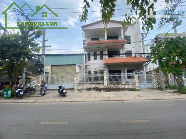 Bán lô đất 2 mặt tiền cực đẹp 1,764m, xã Xuân thới thượng, huyện hóc môn - 1