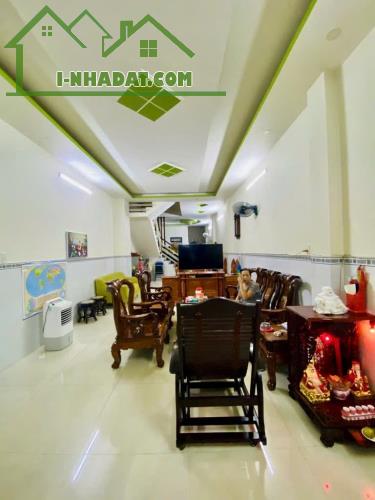 Bán nhà cực rẻ tại P15,Tân Bình,diện tích 100m2,xe hơi đỗ cửa chỉ7,8tỷ - 2