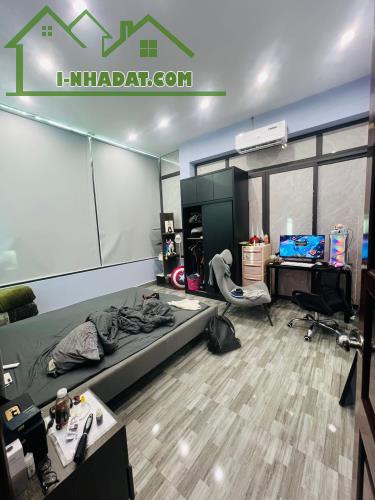 HIẾM-Bán nhà Ôtô tránh Phố Trung Kính 42/50m x 4 Tầng, MT 6.3m 20.5 Tỷ, KD đỉnh - 3