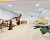 BÁN GẤP - NHÀ ĐƯỜNG LÁNG -VỊ TRÍ ĐẮC ĐỊA- 5 TẦNG- DT -33M2-MT3.5M  GIÁ CHỈ 7.5TỶ