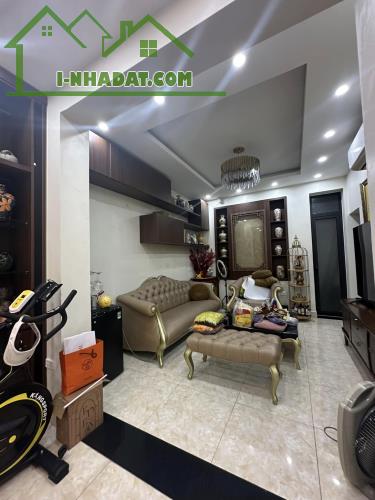 Bán nhà phố Thanh Nhàn, Hai Bà Trưng, ô tô đỗ cửa, thang máy 5 tầng 75m2 giá 22.5 tỷ