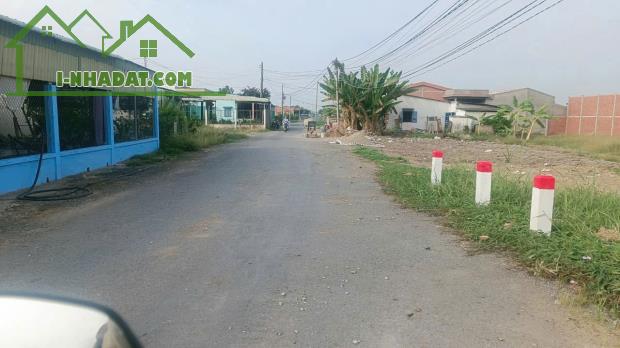 744m2 Thổ + Có nhà cấp 4, đường xe oto 4c, cách 830 chỉ 900m - 1