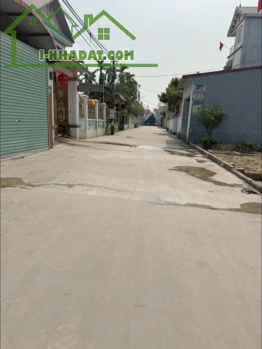 Bán đất Thạch Bàn, ngõ nông, Innova vào đất. - 2
