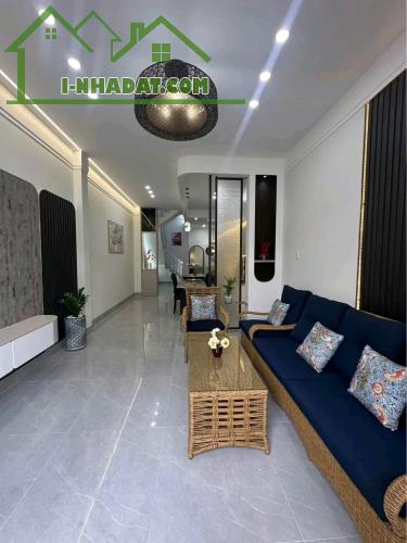 NỢ NGÂN HÀNG CẦN TIỀN NHƯỢNG LẠI CĂN 2 LẦU SHR GIÁP PHƯỜNG BỬU LONG - 1