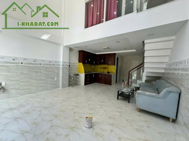 Nhà rộng 5 tầng, gần Chung cư Ruby Nguyễn Sỹ Sách, 5.25 tỷ - 2