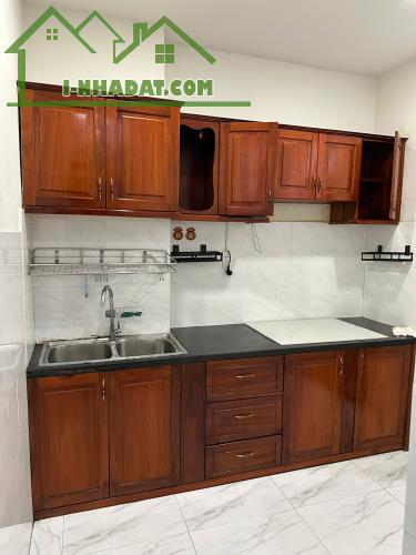 Chính chủ cần bán căn hộ 312 Lạc Long Quân, Quận 11, 70m2, 2PN, 2.835 tỷ, có sổ hồng. - 3