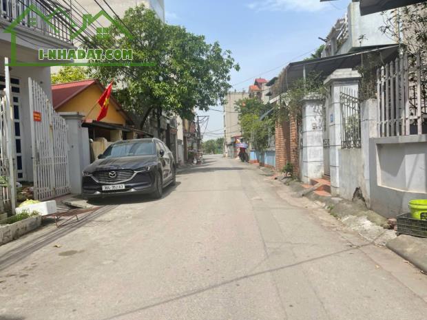 Bán đất căn góc tặng nhà 3 tầng còn mới, đường ô tô tránh tại tổ 12 Thạch Bàn định cư đỉnh - 2
