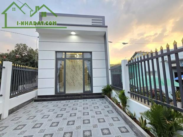 Bán Nhà Cấp 4 Mặt Tiền 85,8m hẻm thông 8m Gần Cầu Ông Thìn !