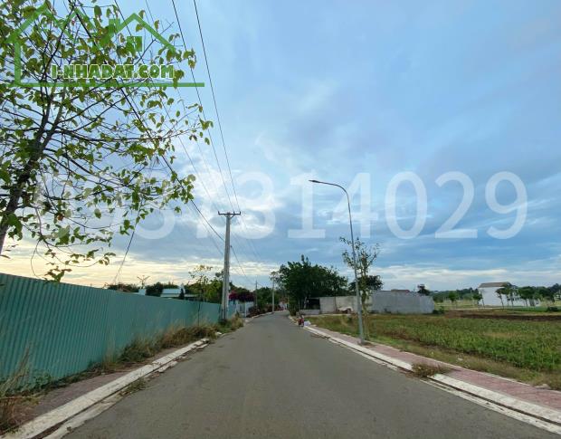 Chủ cần tiền đầu tư cắt lỗ bán lô đất đường số 28 Hòa Long, TP Bà Rịa 276m2/ 1ty950
