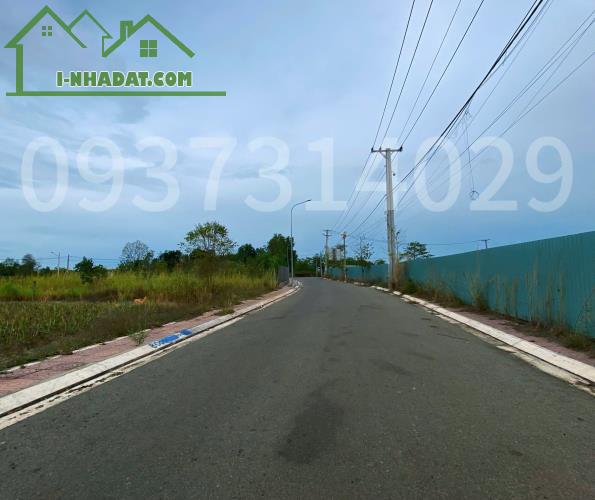 Chủ cần tiền đầu tư cắt lỗ bán lô đất đường số 28 Hòa Long, TP Bà Rịa 276m2/ 1ty950 - 2