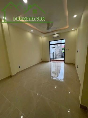 GIÁ MỀM NHẤT QUẬN 1: 17.8 TỶ - Võ Văn Kiệt  Phường Cầu Ông Lãnh - NHÀ XÂY MỚI 100% DIỆN - 2