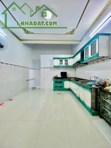 💥KHU VÍP QUẬN 11 SIÊU RẺ HÒA BÌNH - 51M2 - 2 TẦNG - MỚI ĐẸP - CẠNH BÊN ĐẦM SEN - NHỈNH 5 - 2