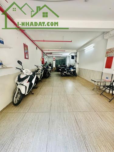TRUNG TÂM Q.10 - NHÀ 7 TẦNG 26 PHÒNG CHO THUÊ FULL 90TR/THÁNG - GIÁ 22.5T - 4