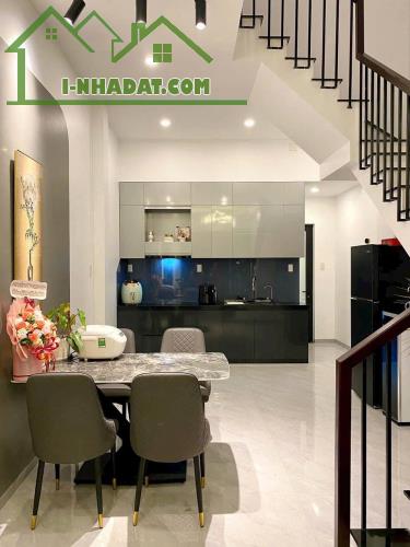 Bán nhà 2,5 tầng đẹp Full nội thất, mặt tiền KQH Bàu Vá, phường Trường An, TP Huế - 3