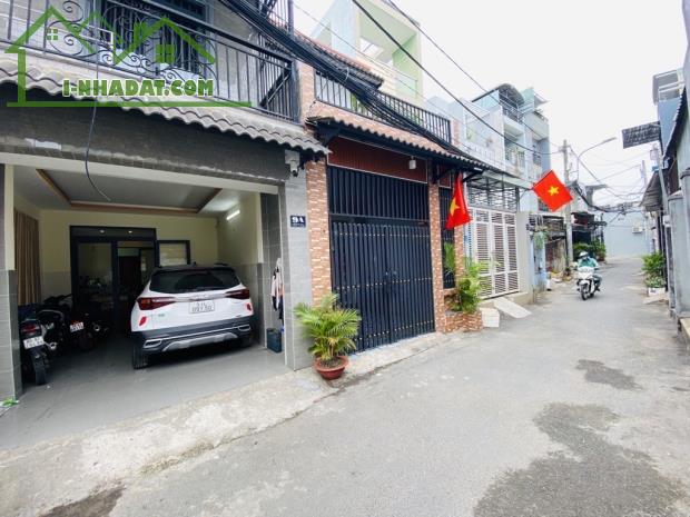 Cần vốn làm ăn chủ nhà bán căn nhà Phạm Văn Đồng, linh tây thủ đức. 3tầng, 72m2, 7.9 tỷ