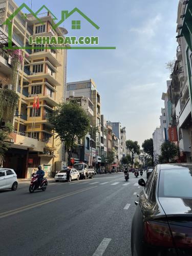 Bán nhà đường 3/2, Quận 10 - 125m2 (5 x 24) nở hậu 5.5m - phù hợp xây căn hộ - chỉ 13.7 tỷ