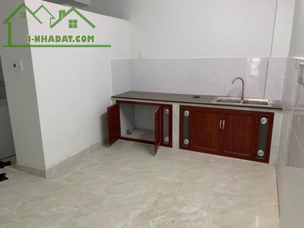 BÁN NHÀ HIẾM CÓ - KẾT CẤU BTCT CHẮC CHẮN - VỊ TRÍ ĐẸP