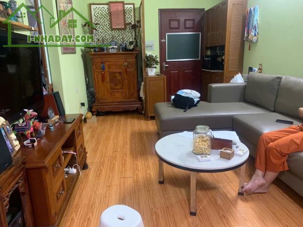 Chung cư Đặng Xá 56m2 view cao tầng thoáng sáng, giá 2.4 tỷ - 2