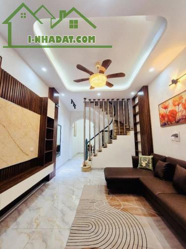 Bán nhà Minh Khai - ngõ rộng thông thoáng sạch sẽ , dt 42M * 4T giá 8.4 tỷ SĐCC - 1
