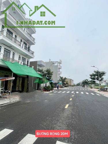 Giảm giá 100 triệu Cần bán nhà  3,5 tấm , dt 4x14,  ODT, 56M2  chỉ 6,25tỷ - 1
