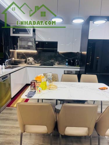 Sky villa 3 ngủ 2 WC 140m2 tòa Diamond Goldmark City nội thất nhập khẩu Châu Âu mới 100% - 1
