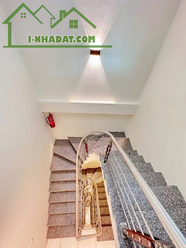 Cần bán gấp nhà 6 tầng Mễ Trì Thượng, 10 phòng khép ngõ nông, DT 62m2, MT 4m, Giá 10.8 tỷ - 4