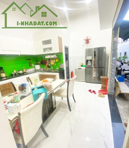 Nhà Đẹp Mặt Tiền Nguyễn Bá Tòng, 3 tầng, Tân Bình, 4x14m, 60m2, nhỉnh 10 tỷ TL - 1