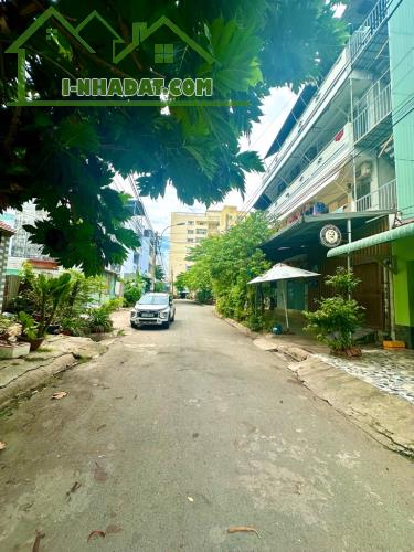 Mặt tiền Phạm Thế Hiển 6x20 đúc 4 tầng chỉ 11 tỷ 9