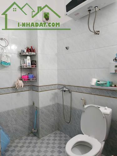 Bán nhà dân xây diện tích 40m ngay Nguyễn Bặc Vũ Lăng, ngõ 3 gác phi, Tứ Hiệp giá chỉ 5 tỷ - 2