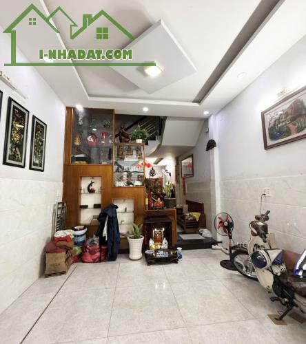 Nhà đẹp 4 tầng, Lạc Long Quân, Tân Bình, 4x12m, 46m2, chỉ 6.9 tỷ TL