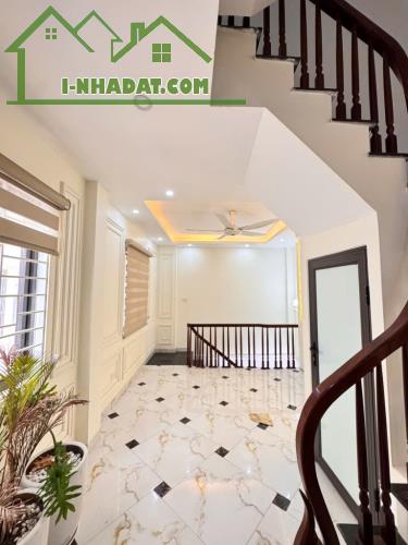 42m2 NHÀ 5 TẦNG - Ô TÔ VÀO NHÀ - CHỦ NHÀ TẶNG TOÀN BỘ NỘI THẤT LUXUARY TRỊ GIÁ GẦN 700 TRI - 5