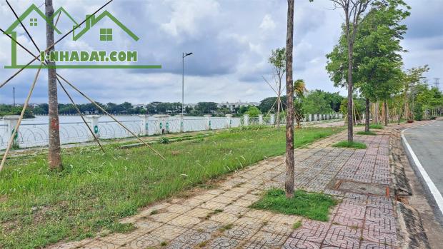 Lô góc KDC Bộ Công An, Phạm Hữu Lầu, 81 triệu/m, cạnh sông - 1
