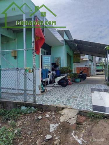 BÁN DÃY TRỌ 8 CĂN ĐANG CHO THUÊ 16TR/THÁNG..SỔ HỒNG RIÊNG, HẺM XE HƠI