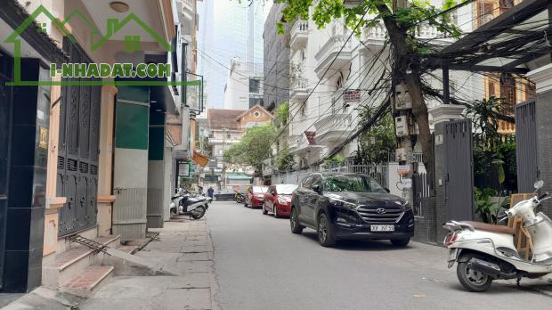Bán nhà 5 tầng 42m2 phố Đào Tấn,Ba Đình, Oto đỗ cửa, 50m ra phố, Ngõ thông, Kinh doanh tốt