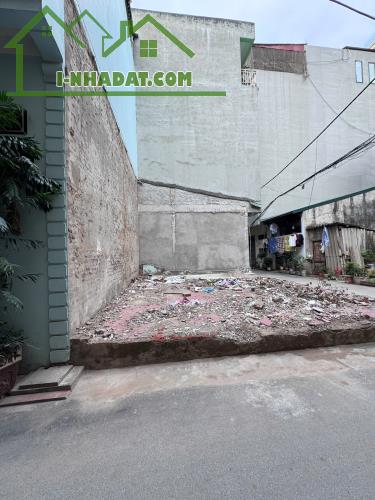 Chính chủ gửi bán mảnh đất lô góc phố ngô Quyền trung tâm quận Hà Đông Hà Nội.  Diện tích - 1