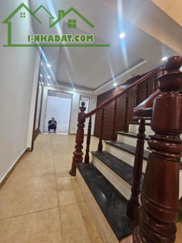 BÁN NHÀ ĐỊNH CÔNG 5 TẦNG 4 NGỦ NỘI THẤT ĐẸP 6.3 TỶ