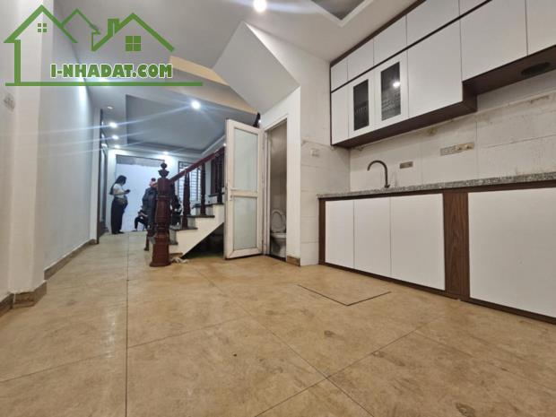 BÁN NHÀ ĐỊNH CÔNG 5 TẦNG 4 NGỦ NỘI THẤT ĐẸP 6.3 TỶ - 3
