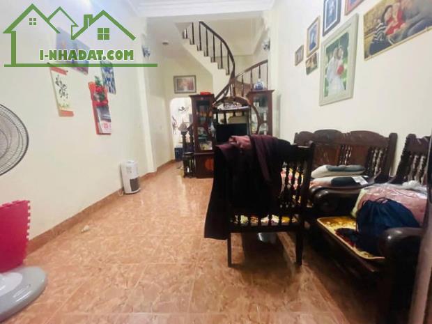 Bán nhà Phố Phạm Tuấn Tài, Cầu Giấy, phân lô, 55m 4t, gần ĐHQG, kinh doanh sầm uất, 17.8 t
